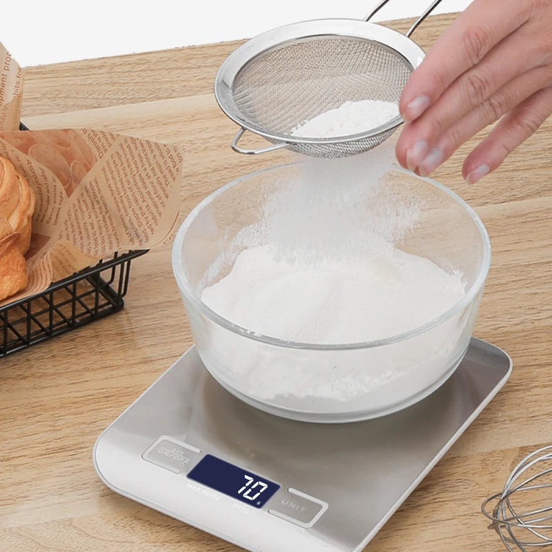 Rechargeable electronic kitchen scale
