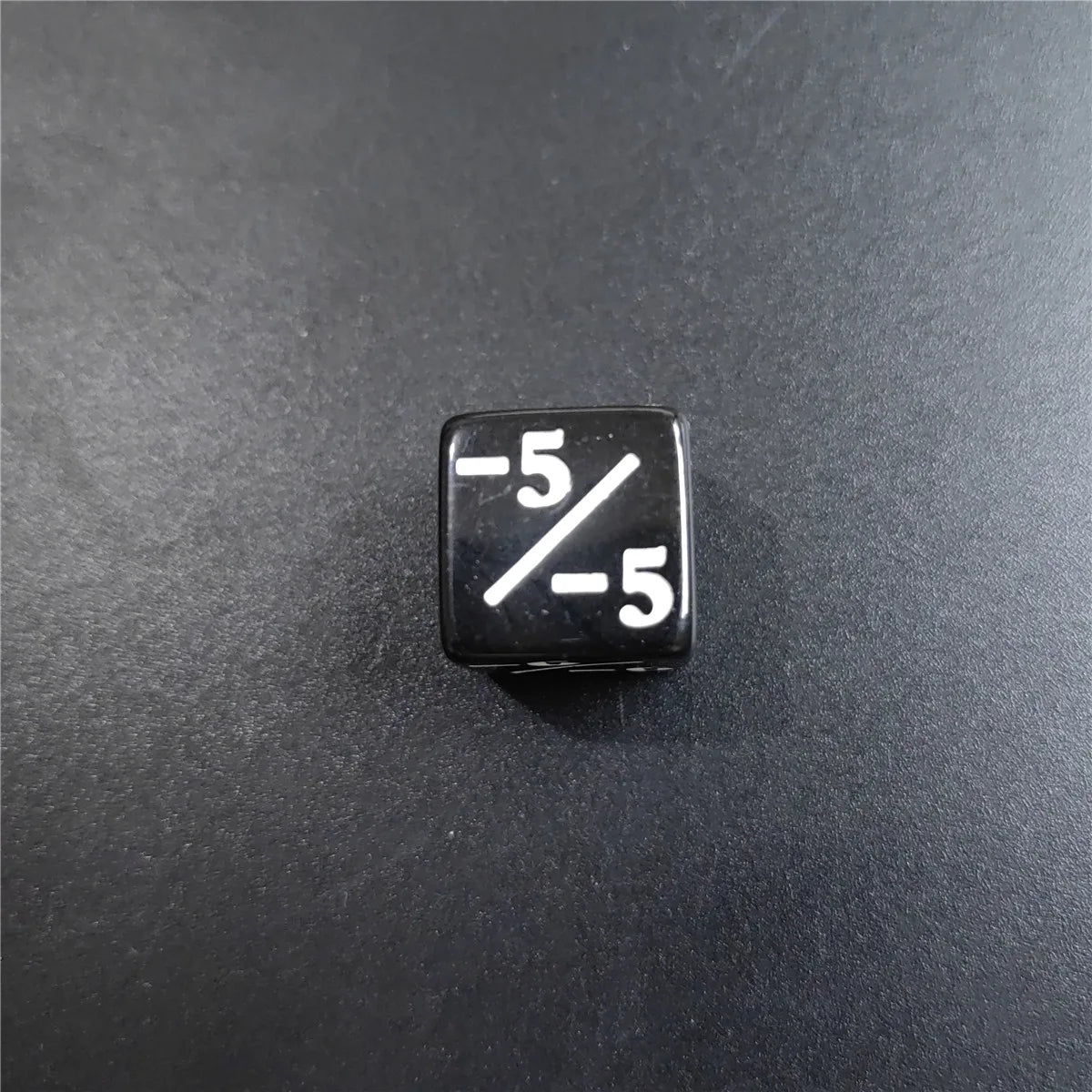 10pcs/set 1.6cm Dice +1/+1&-1/-1 Operation Black And White Teaching Addition And Subtraction Color Son Mathematical Dice