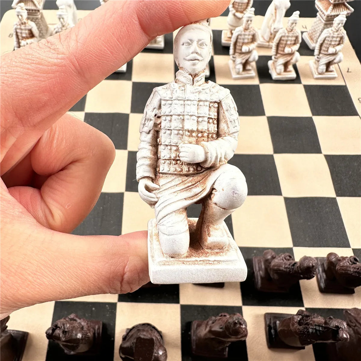 Large Imitation Ancient Chess 3D Terra-cotta Army Resin Chess Pieces to Do Old Treatment Leather Chessboard 43cm/16.93in